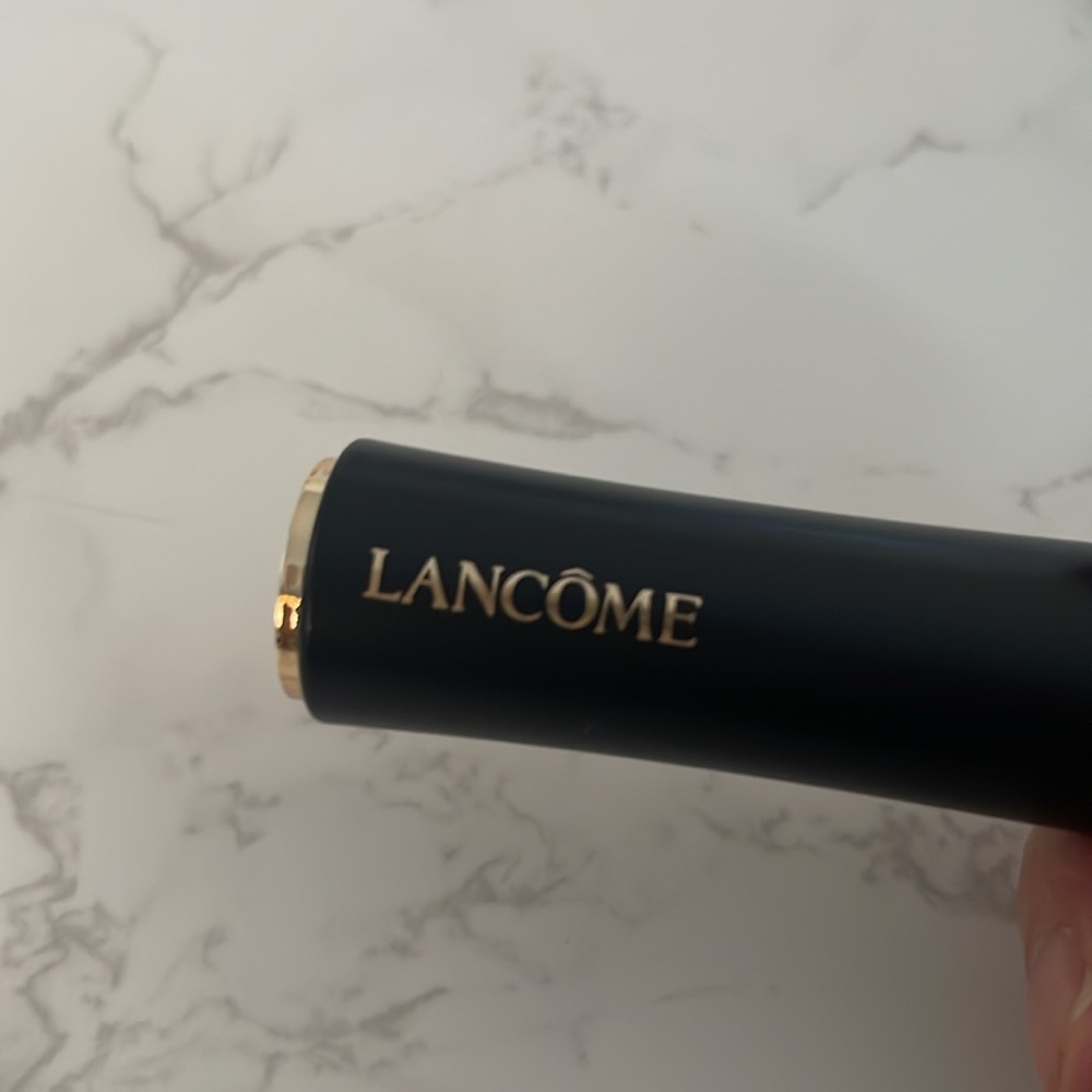 Lancôme - Picture 2 of 4